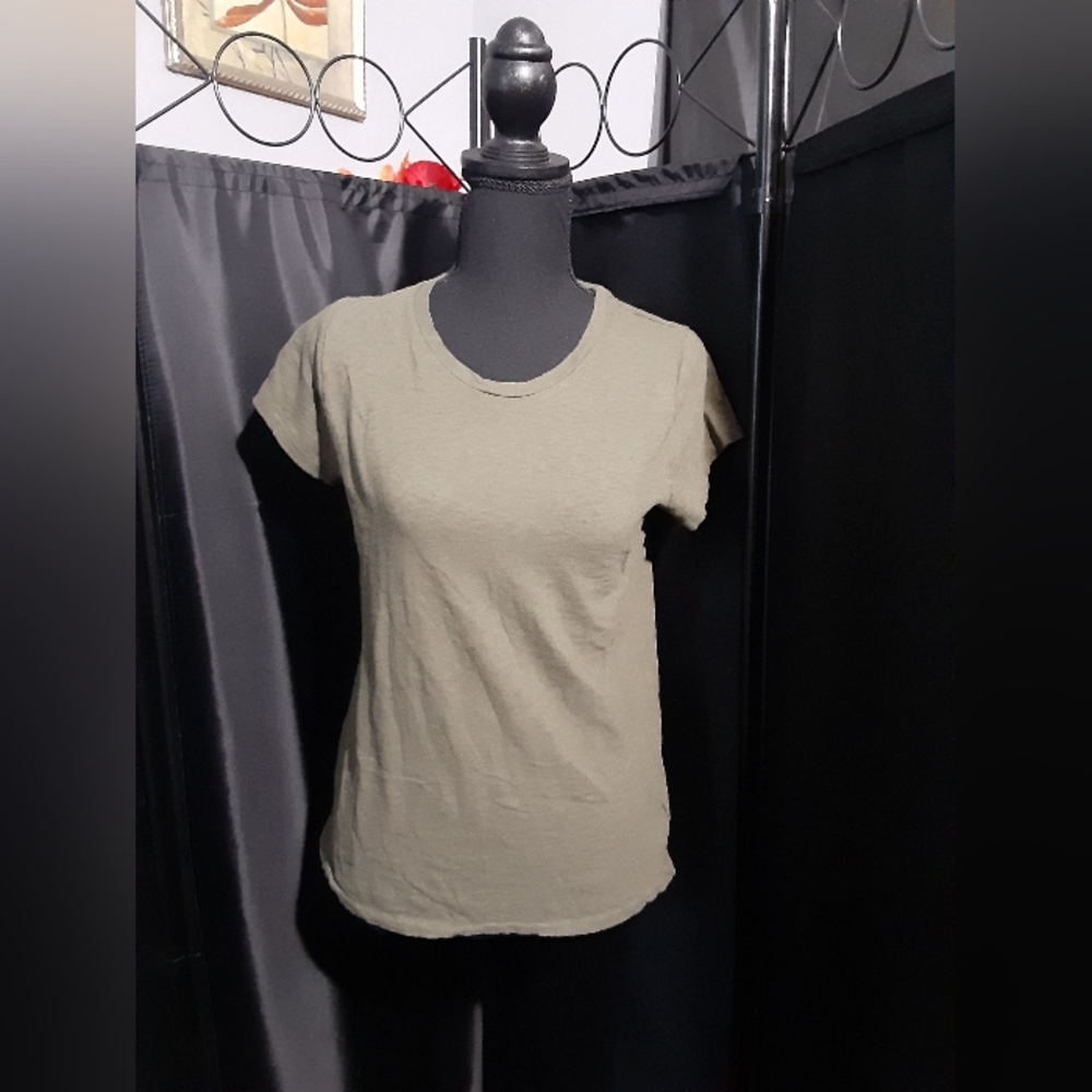 Express One Eleven Casual Olive Green Women's Top Short Sleeve Suze M
